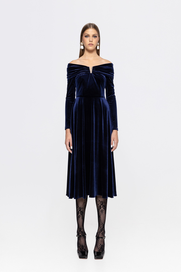 Off-shoulder velvet midi dress