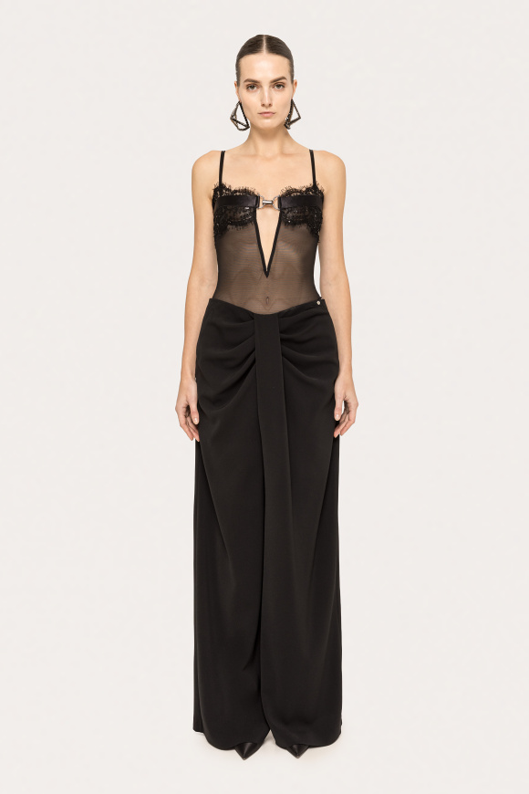 Loose mid-rise pants