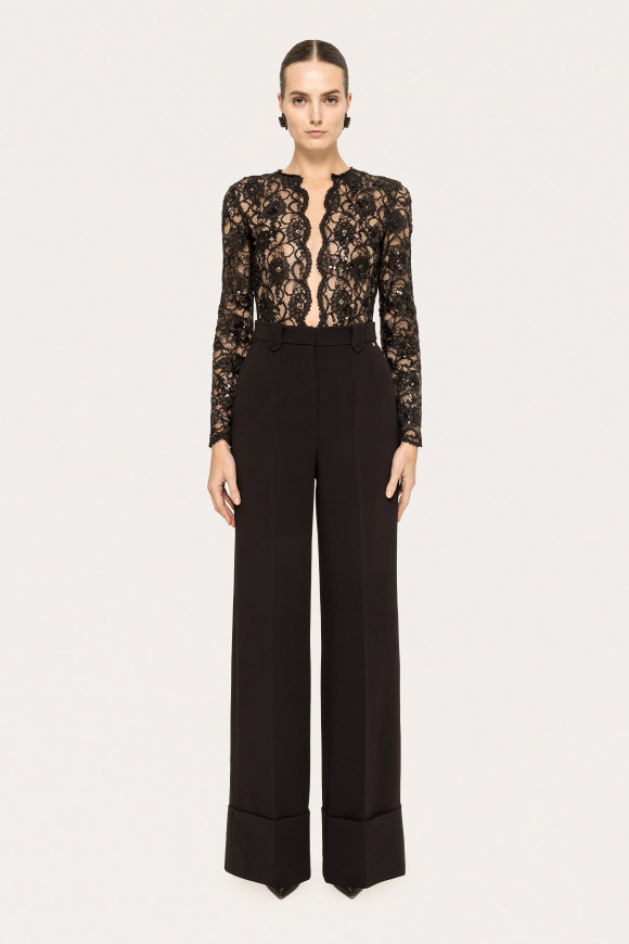 High-waisted pants