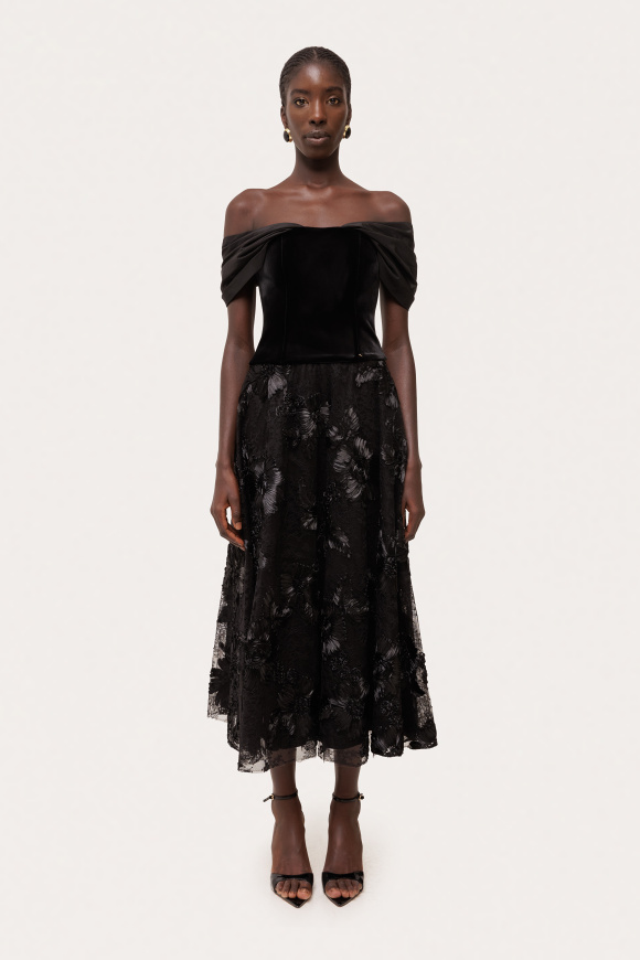 Floral embroidered midi skirt