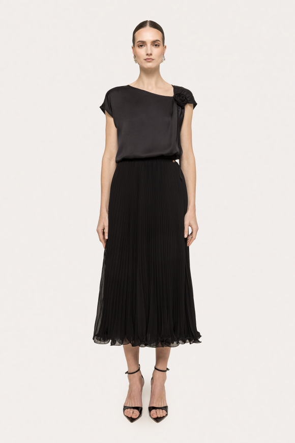 Pleated chiffon midi skirt