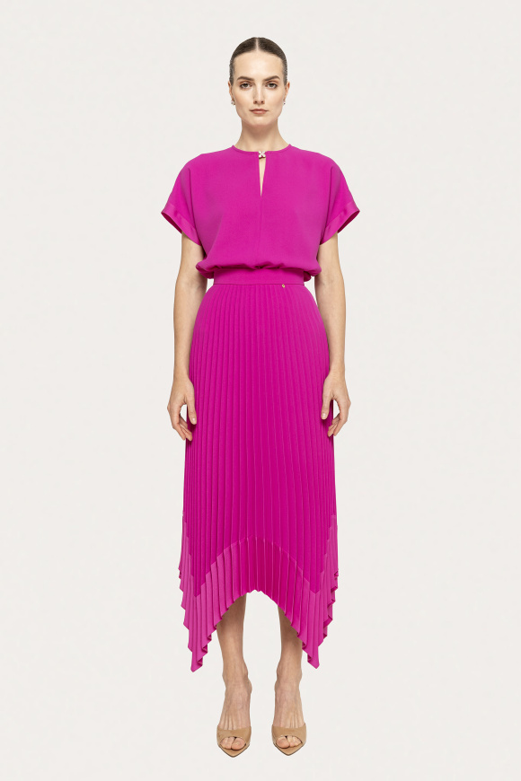 Short sleeve top
