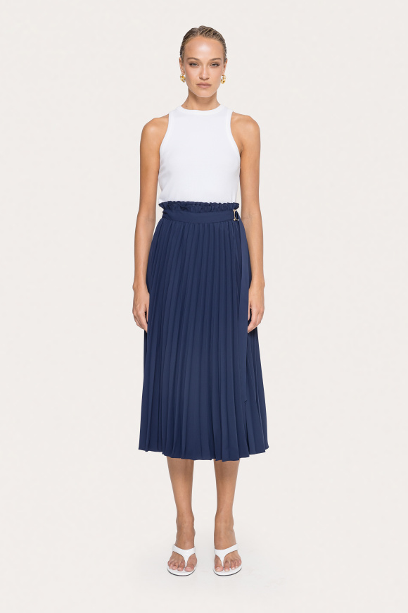 Pleated high-waisted skirt