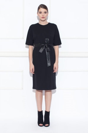 Day dress with waist belt