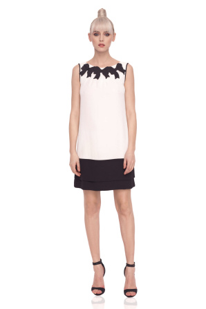 Day dress with neckline ribbon detail