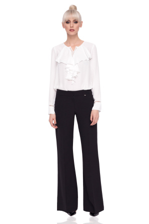 Straight trousers with medium waist