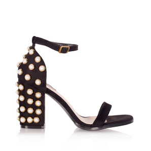 Sandals with heel detail