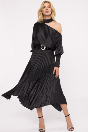 Asymmetrical design satin top