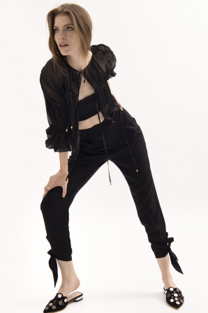 Transparent loose-fit top