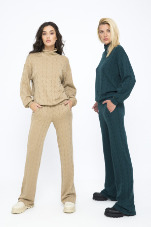 Knit flared pants