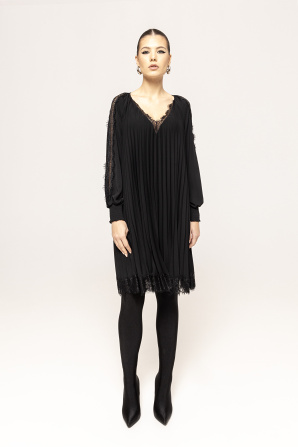 Lace-trimmed pleated dress