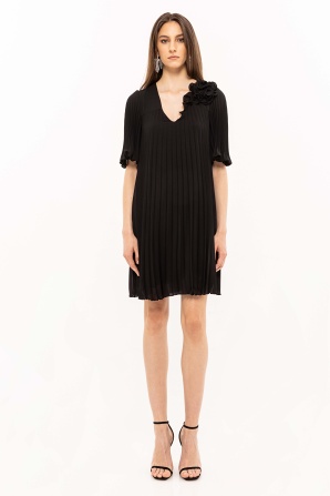 Floral-appliqué pleated dress