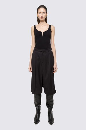 Sleeveless top