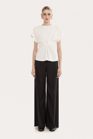 Short-sleeve T-shirt
