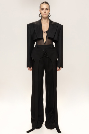 Exaggerated hips pants