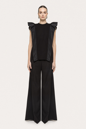 Ruffled top