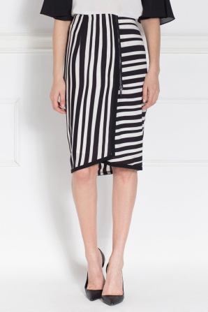 Black and white printed skirt