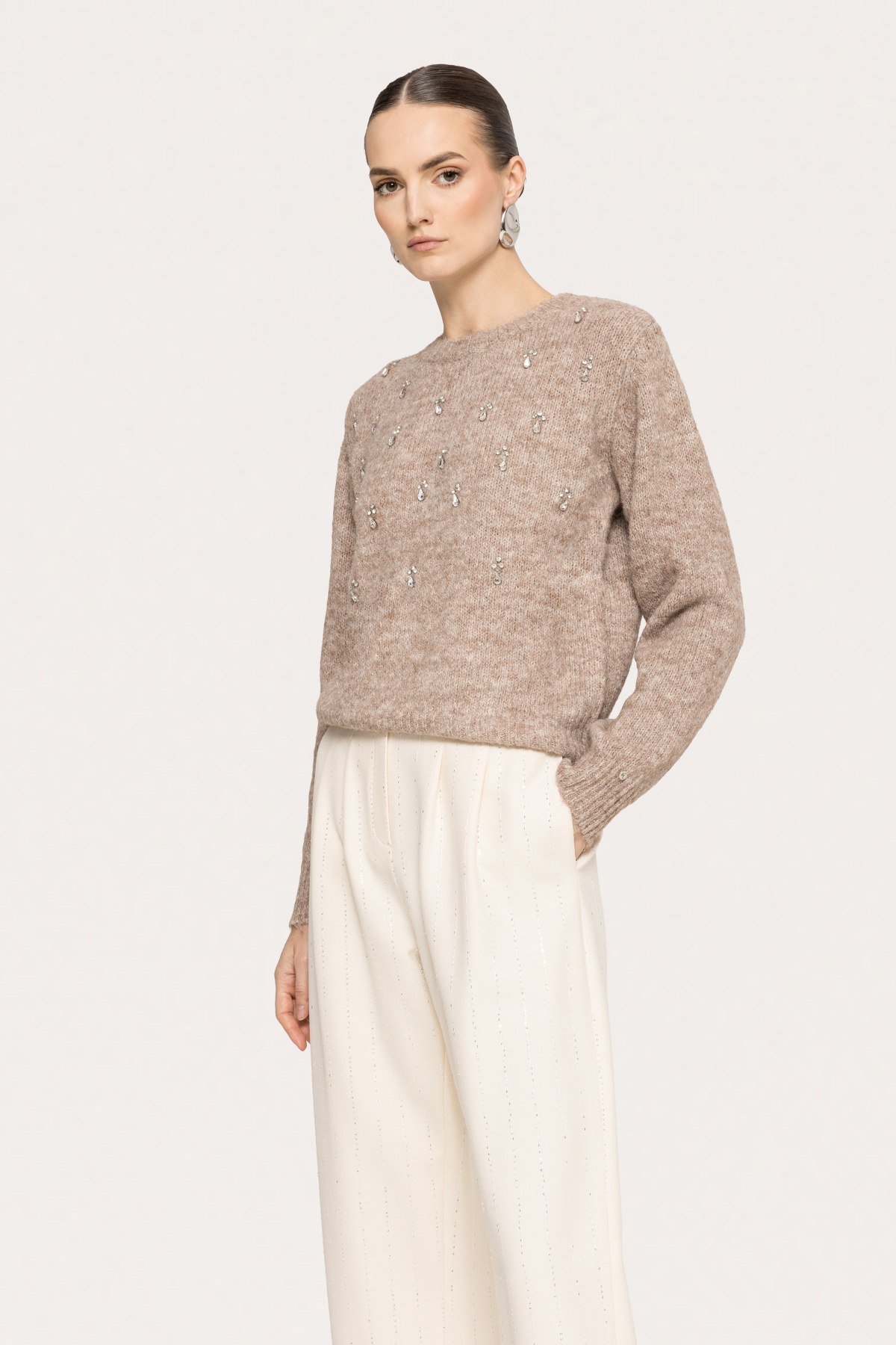 Embellished sweater | EXPLV18 | NISSA