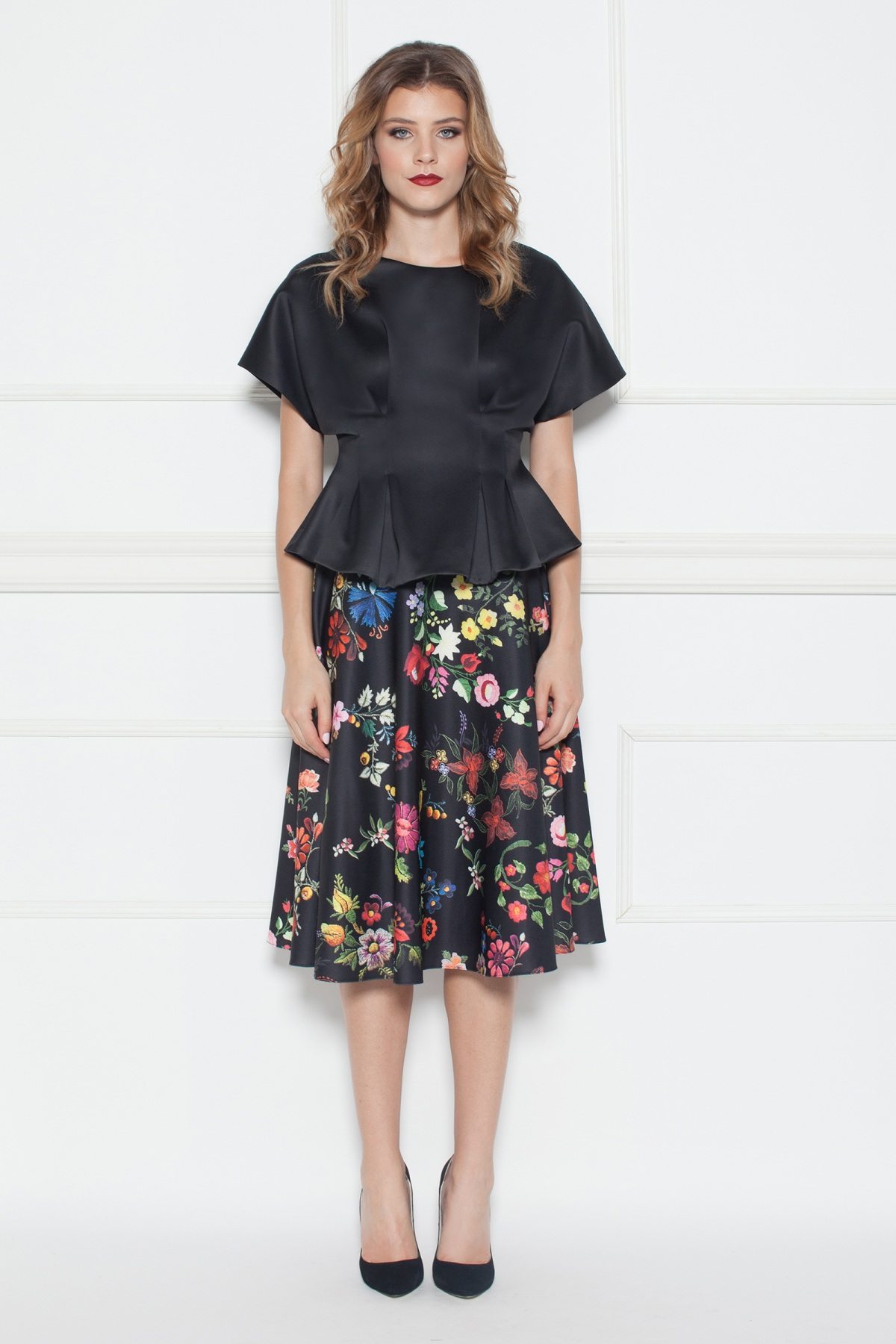 Peplum satin black top | TOP8239 | NISSA